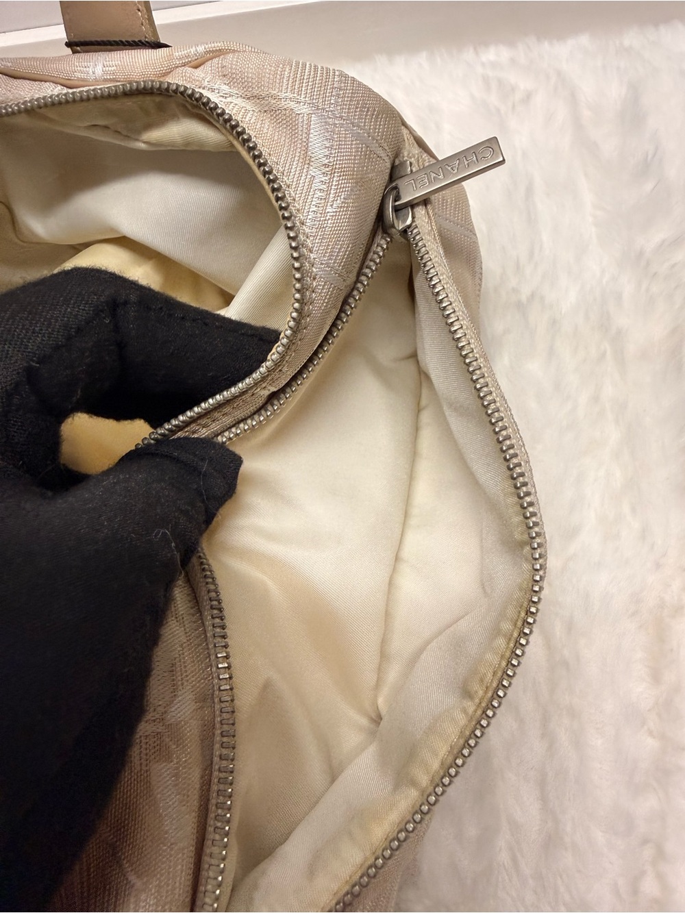 CHANEL-6864039 Beige Traveligne Makeup Bag - Picture 12 of 12